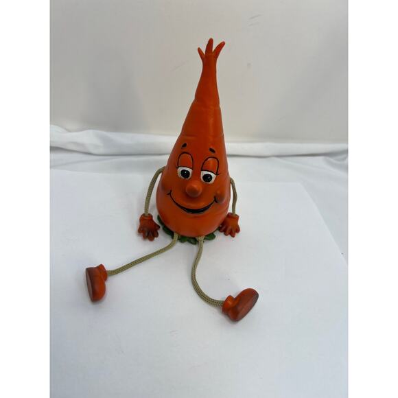 Cute Carrot Figure, Kitchen Decor🥕🥕Unique Find!! - Picture 2 of 6
